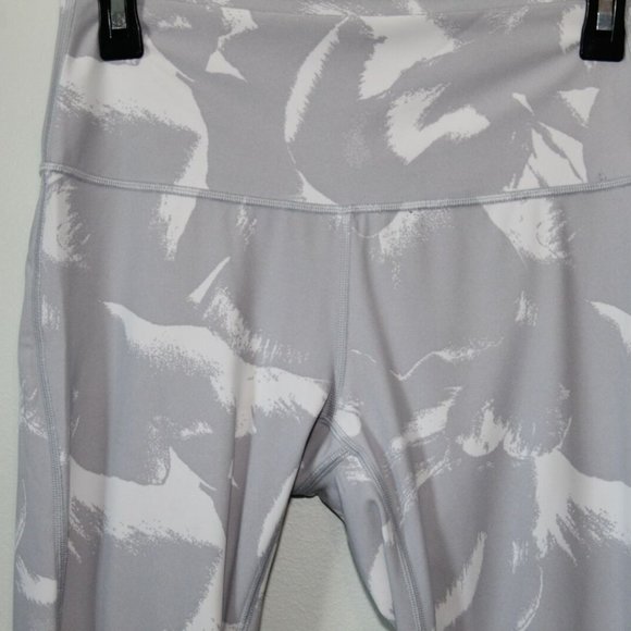 Lululemon Wunder Under High-Rise Tight Flower Pop White Silver Lilac 8 H12264 - Picture 3 of 9